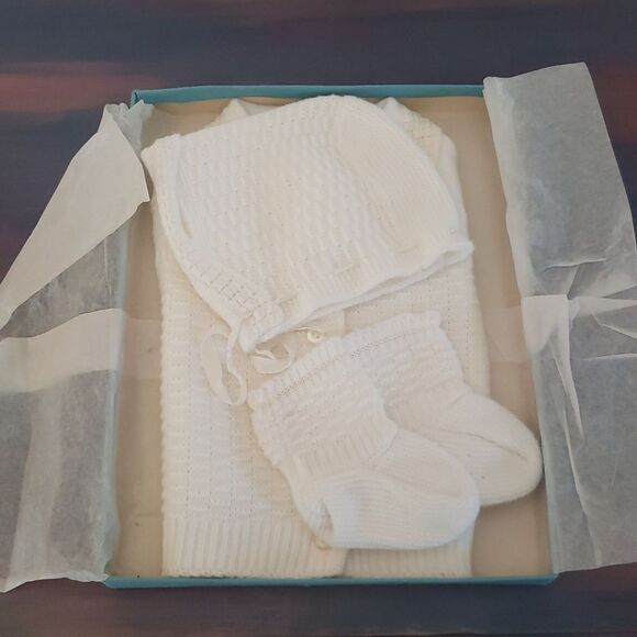 Vtg 1960 Blue Bird Knitwear Knit Baby Sweater Cap And Booties With Original Box - Picture 6 of 9